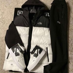 The North Face Jackets & Coats
I The North Face Himalayan Me...